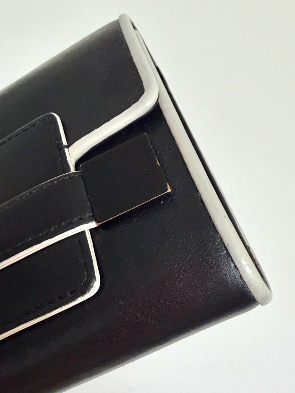 Delvaux Madame Black Leather Card Holder Wallet - Picture 9 of 11